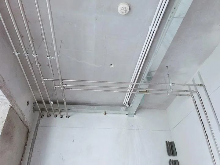薄壁下载香蕉直播视频观看水管安装.jpg